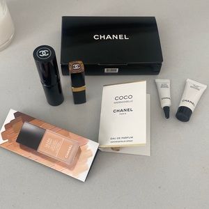 Chanel makeup lot